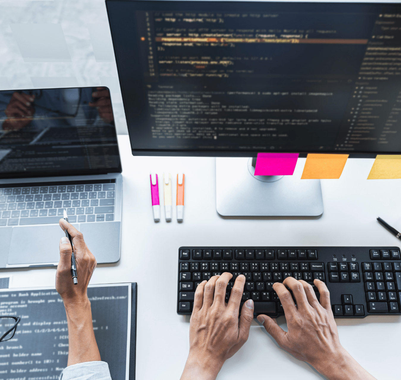 Sitio web corporativo con múltiples páginas para empresas