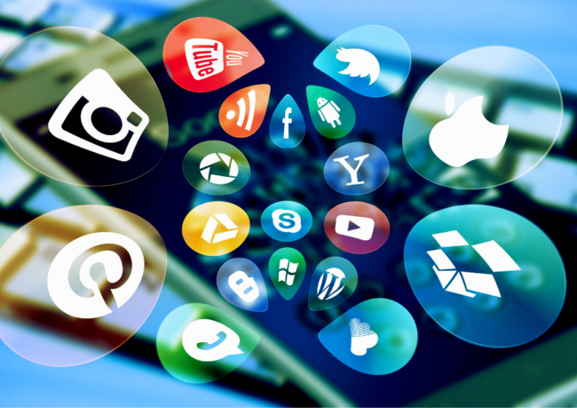 Cuenta de empresa en redes sociales: cómo anunciarse a sí mismo y a tus servicios